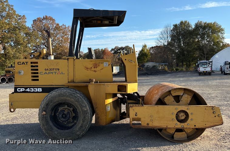 COMPACTADOR 1989 CATERPILLAR CP433B