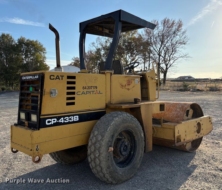COMPACTADOR 1989 CATERPILLAR CP433B
