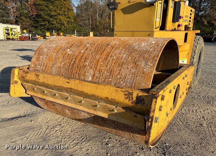 image for item EV3307 1989 Caterpillar CP-433B single drum vibratory roller