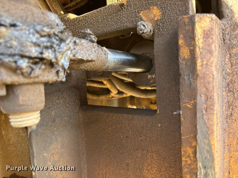 image for item EV3307 1989 Caterpillar CP-433B single drum vibratory roller