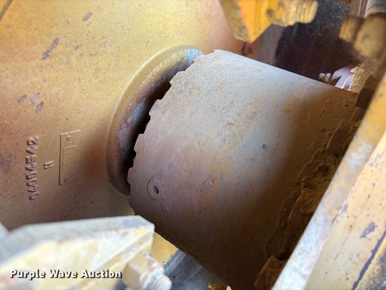 image for item EV3307 1989 Caterpillar CP-433B single drum vibratory roller