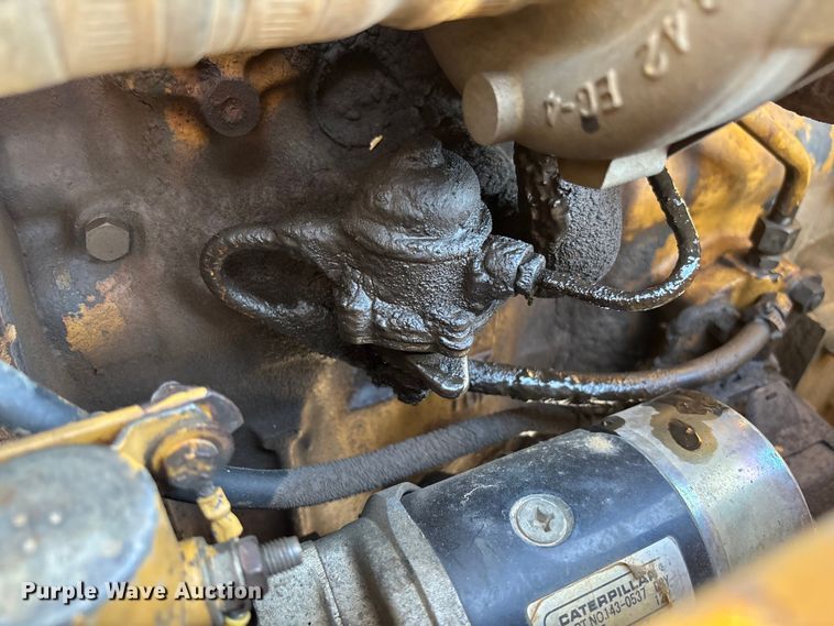 image for item EV3307 1989 Caterpillar CP-433B single drum vibratory roller