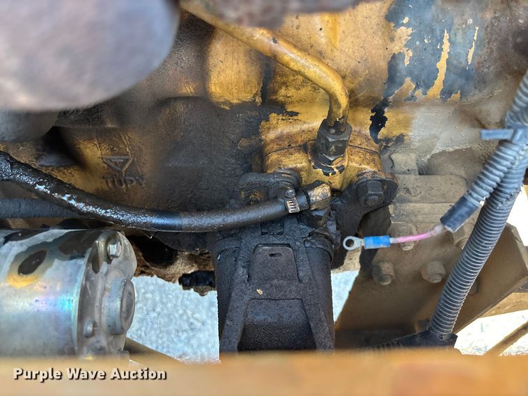 image for item EV3307 1989 Caterpillar CP-433B single drum vibratory roller