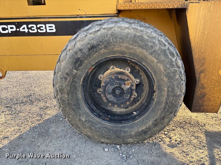 image for item EV3307 1989 Caterpillar CP-433B single drum vibratory roller