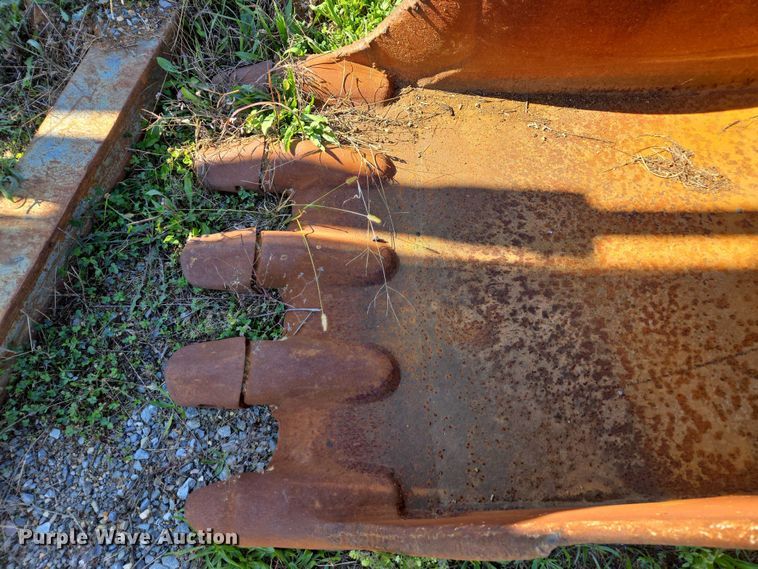 image for item EV4407 2004 Komatsu PC300LC-7L excavator