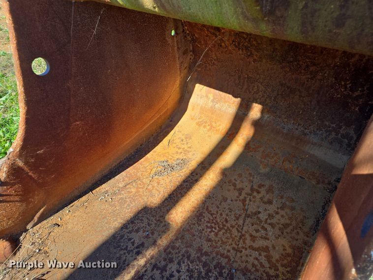 image for item EV4407 2004 Komatsu PC300LC-7L excavator