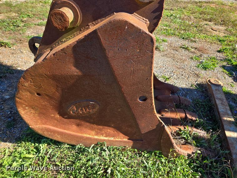 image for item EV4407 2004 Komatsu PC300LC-7L excavator