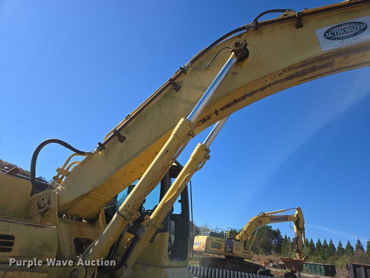 image for item EV4407 2004 Komatsu PC300LC-7L excavator