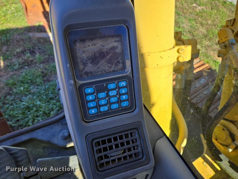 image for item EV4407 2004 Komatsu PC300LC-7L excavator