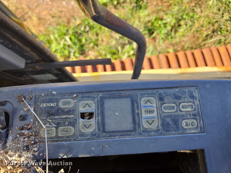 image for item EV4407 2004 Komatsu PC300LC-7L excavator