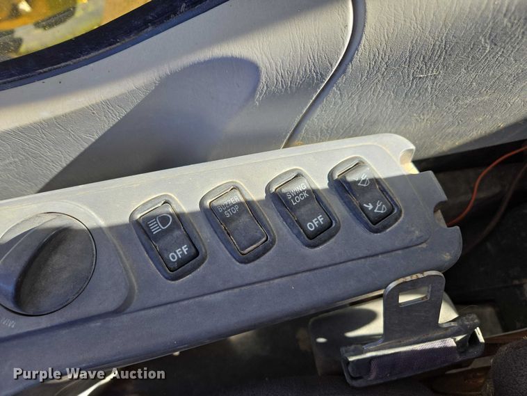 image for item EV4407 2004 Komatsu PC300LC-7L excavator