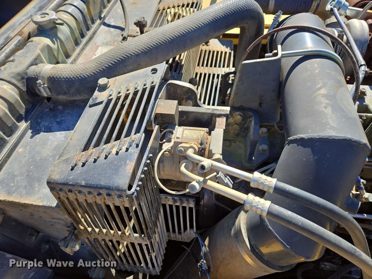 image for item EV4407 2004 Komatsu PC300LC-7L excavator