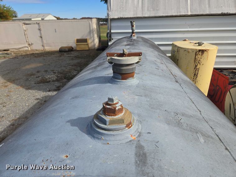 image for item EV4410 Fuel tank