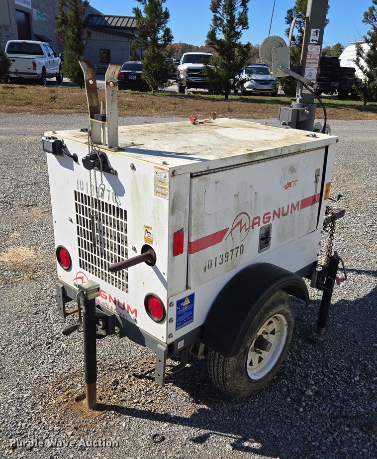 image for item EV4411 2013 Magnum MLT3060M  light plant