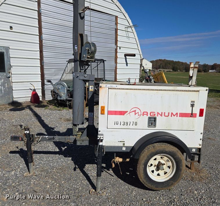 image for item EV4411 2013 Magnum MLT3060M  light plant