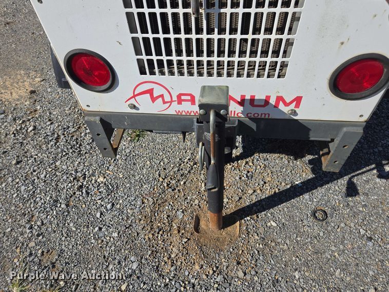 image for item EV4411 2013 Magnum MLT3060M  light plant