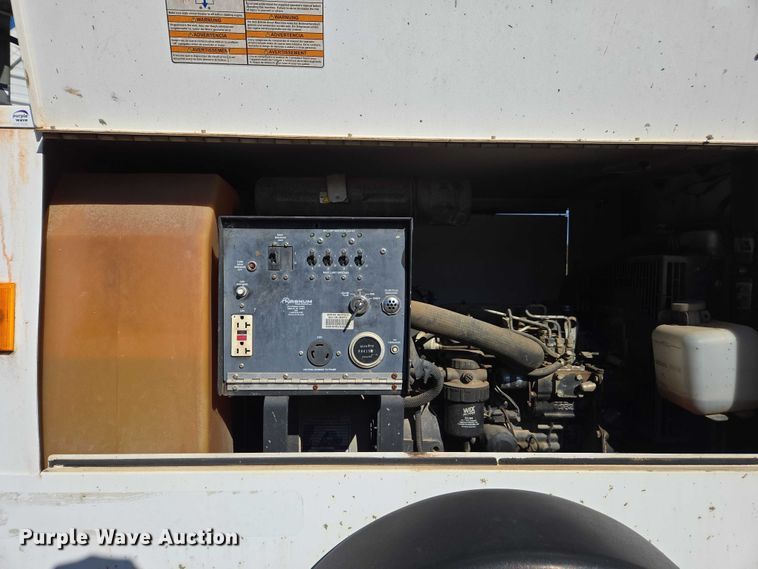 image for item EV4411 2013 Magnum MLT3060M  light plant