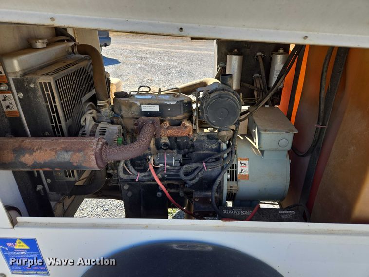 image for item EV4411 2013 Magnum MLT3060M  light plant