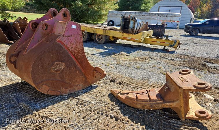 image for item EV4412 Excavator attachments