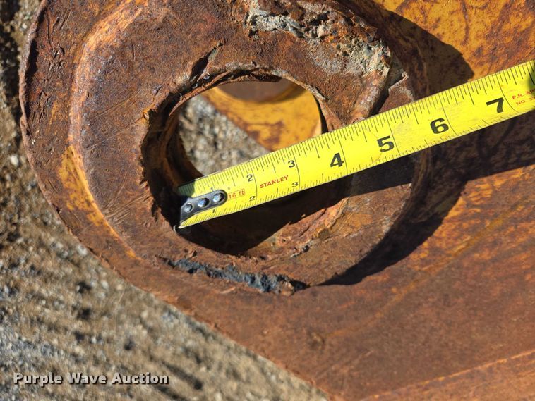 image for item EV4412 Excavator attachments