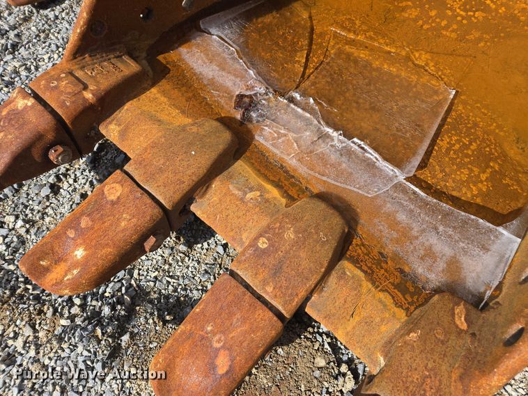 image for item EV4413 (2) excavator buckets