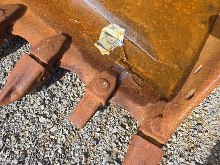 image for item EV4413 (2) excavator buckets