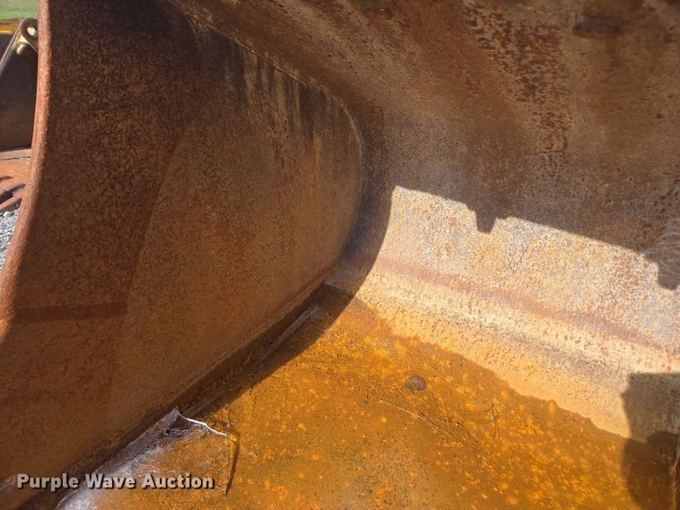 image for item EV4413 (2) excavator buckets