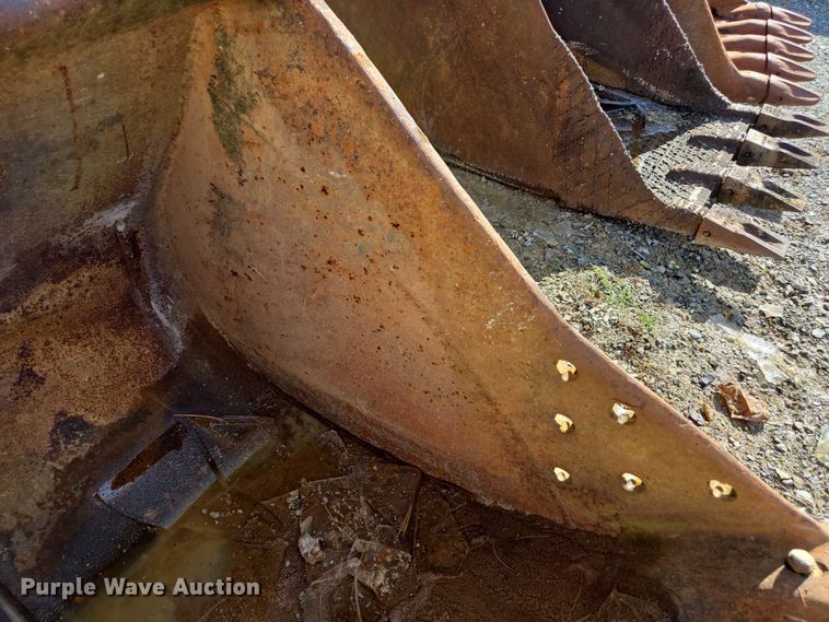 image for item EV4415 (3) excavator buckets