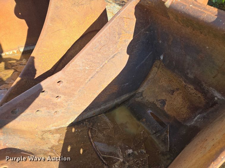 image for item EV4415 (3) excavator buckets