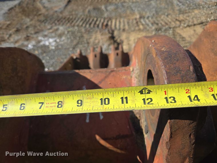 image for item EV4415 (3) excavator buckets