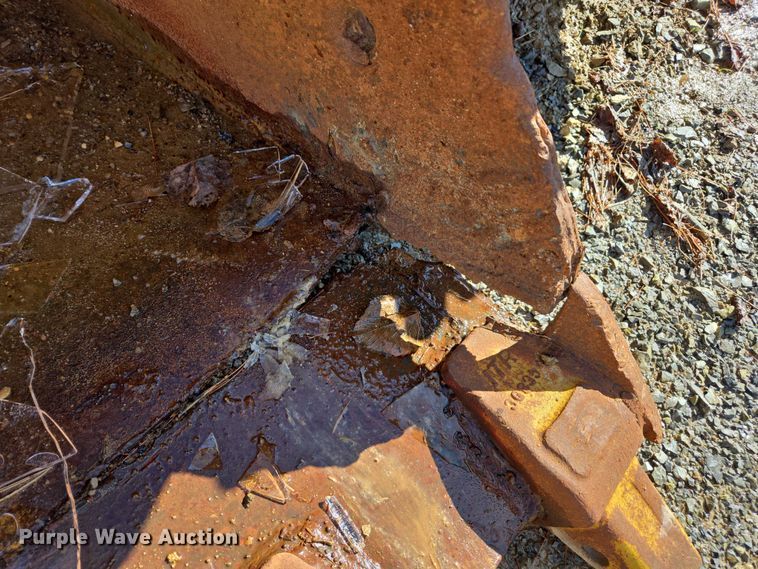 image for item EV4415 (3) excavator buckets