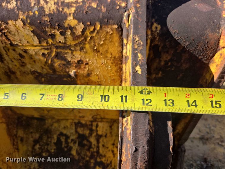 image for item EV4416 (2) excavator buckets