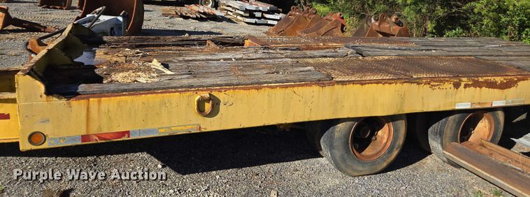 image for item EV4418 1986 Eager Beaver tilt deck equipment trailer