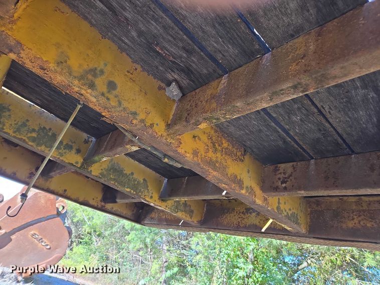 image for item EV4418 1986 Eager Beaver tilt deck equipment trailer