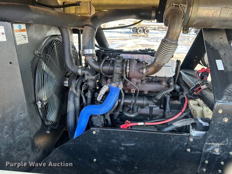 image for item FG1510 2017 Doosan P185 air compressor