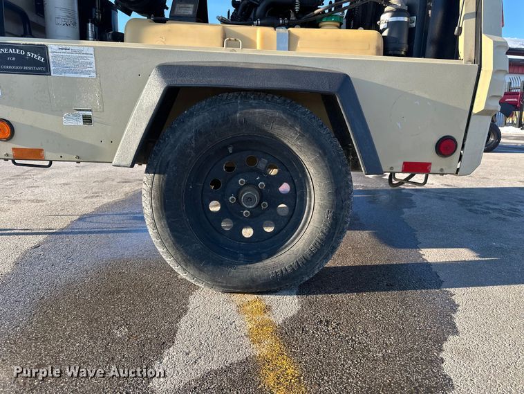 image for item FG1510 2017 Doosan P185 air compressor