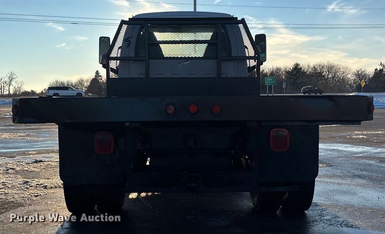 image for item FG1528 2007 GMC C5500 flatbed truck