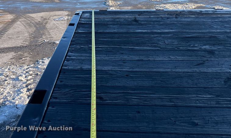 image for item FG1528 2007 GMC C5500 flatbed truck