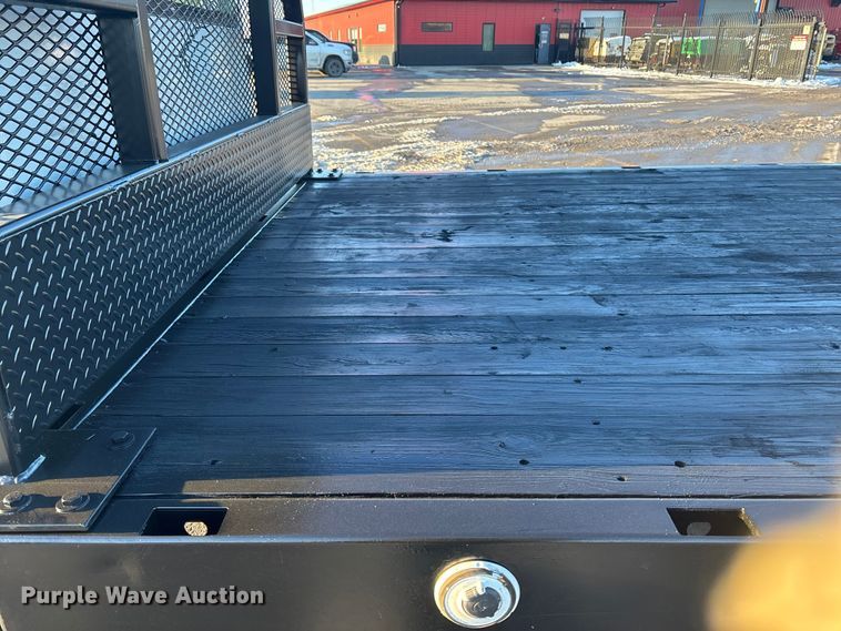 image for item FG1528 2007 GMC C5500 flatbed truck