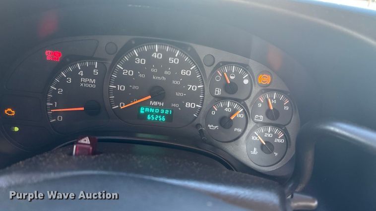 image for item FG1528 2007 GMC C5500 flatbed truck