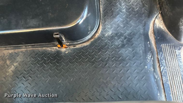 image for item FG1528 2007 GMC C5500 flatbed truck