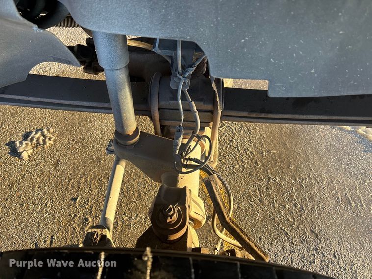 image for item FG1528 2007 GMC C5500 flatbed truck