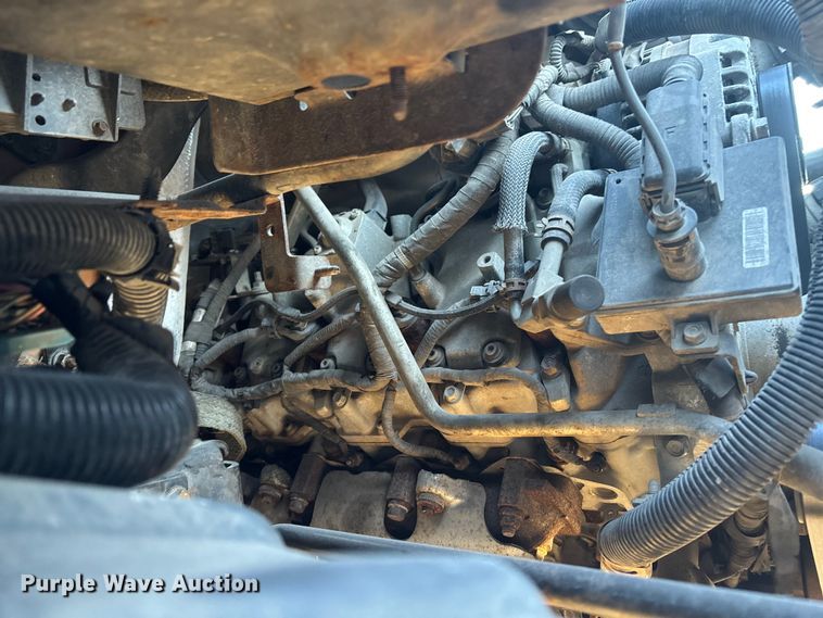 image for item FG1528 2007 GMC C5500 flatbed truck