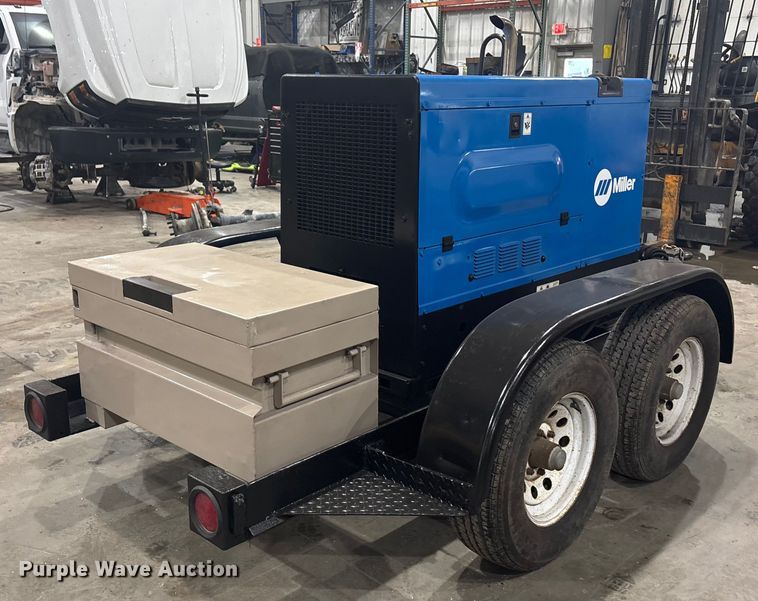 image for item FG1529 Miller Big blue 402P welder/generator