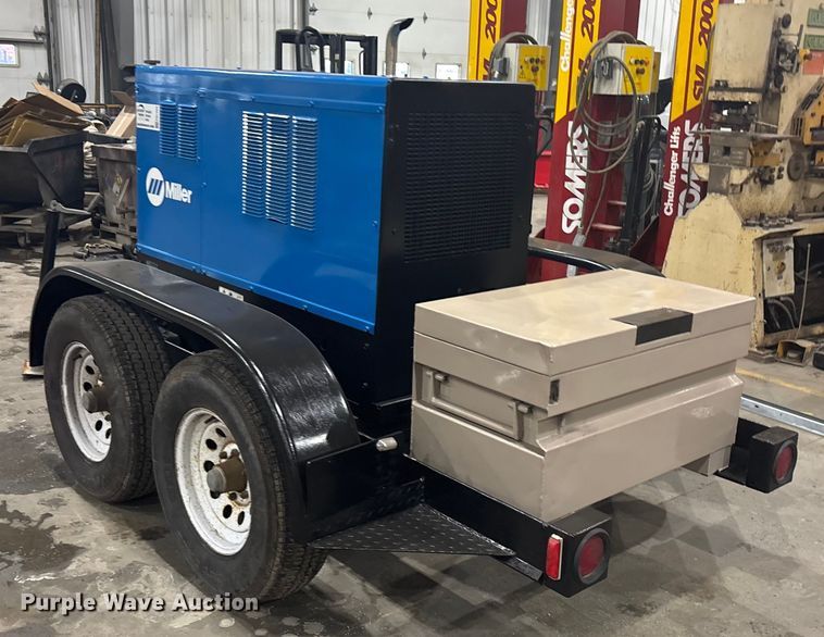 image for item FG1529 Miller Big blue 402P welder/generator
