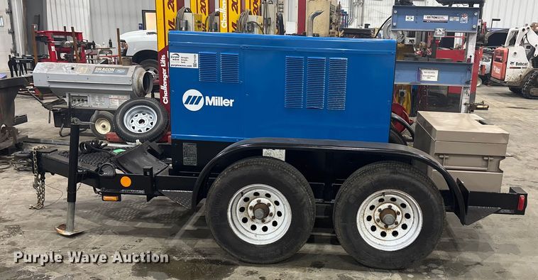 image for item FG1529 Miller Big blue 402P welder/generator