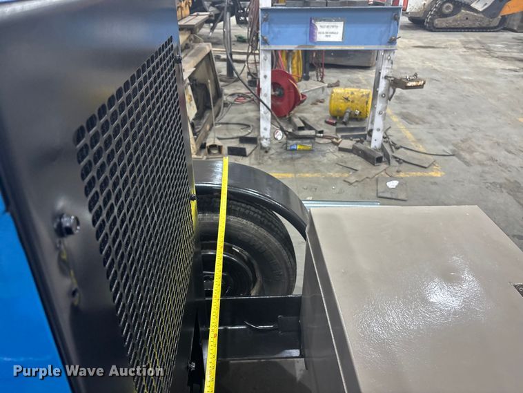 image for item FG1529 Miller Big blue 402P welder/generator