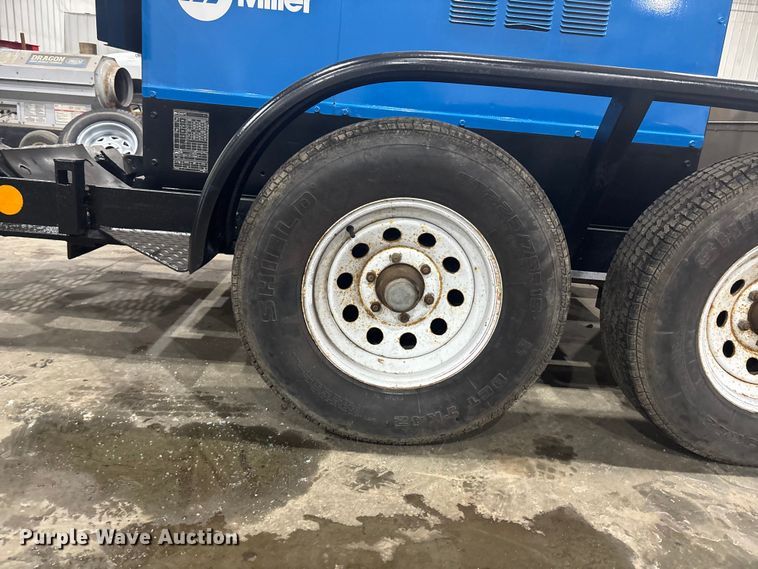 image for item FG1529 Miller Big blue 402P welder/generator