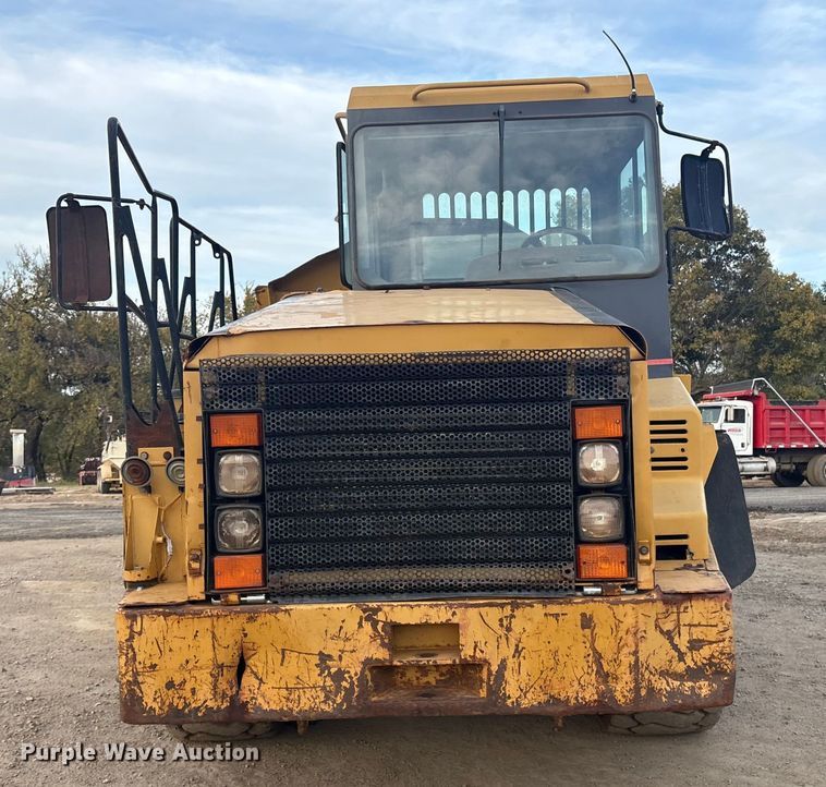 image for item FI0026 1999 Caterpillar D250EII articulated haul truck