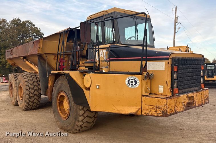 image for item FI0026 1999 Caterpillar D250EII articulated haul truck
